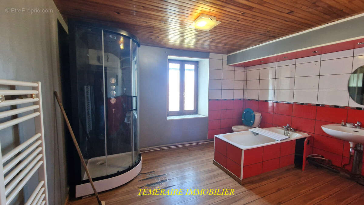 Maison à BONNEFONTAINE