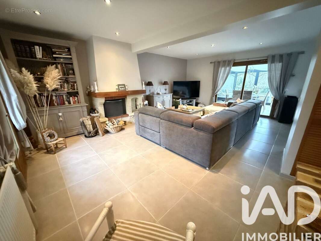 Photo 2 - Maison à LA QUEUE-EN-BRIE