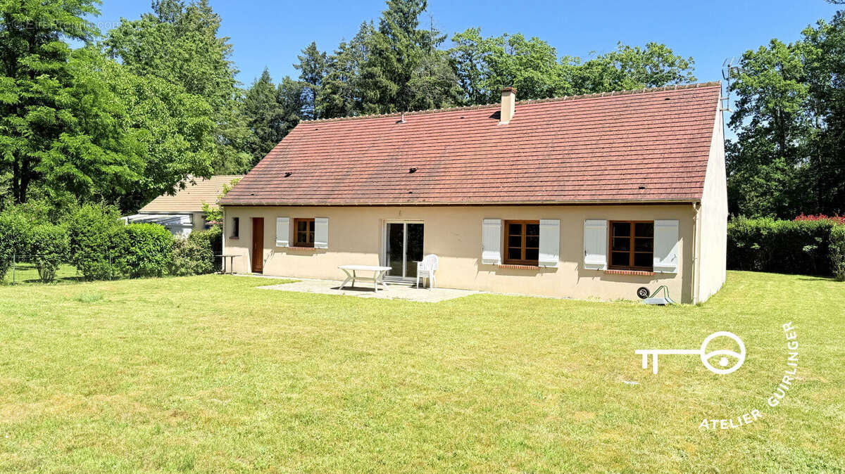 Maison à VOUZON