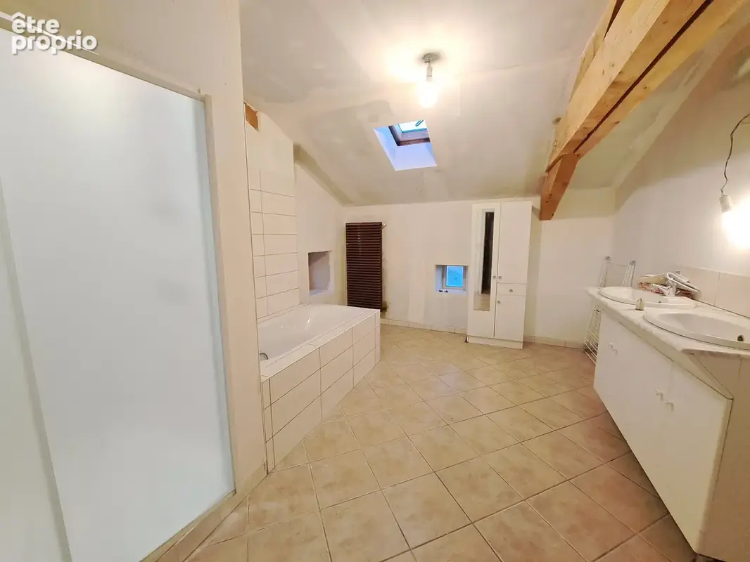 Maison 174 m² à Baignes-Sainte-Radegonde  - photo 11