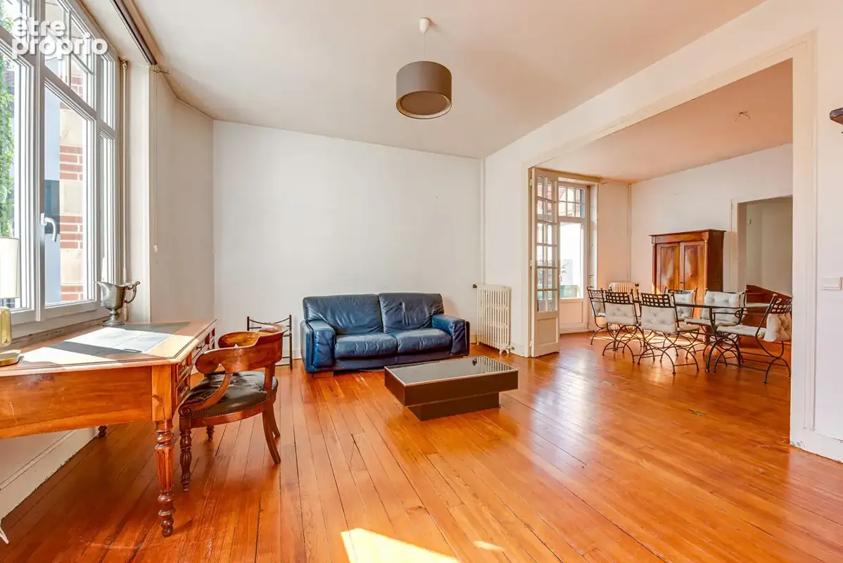 BIARRITZ /CENTRE - Appartement de caractère avec terrasse, garage et cave - photo 5