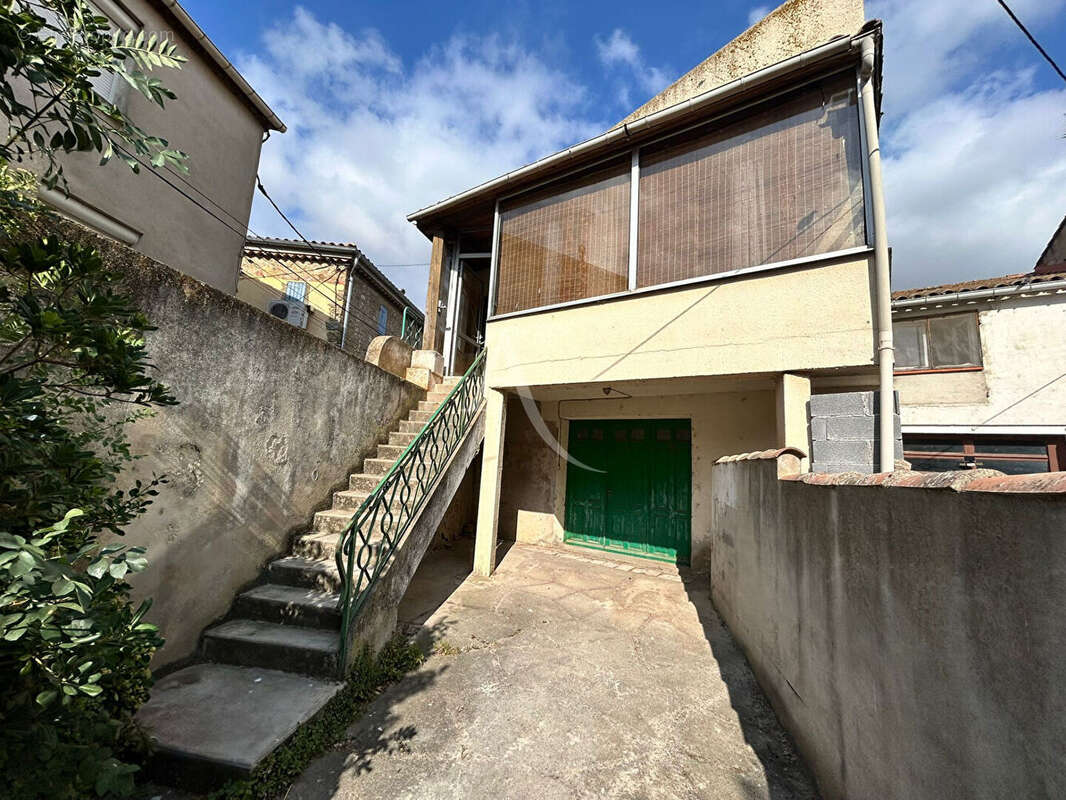 Maison à rénover t4 située entre Narbonne et Lézignan Corbieres - photo 2