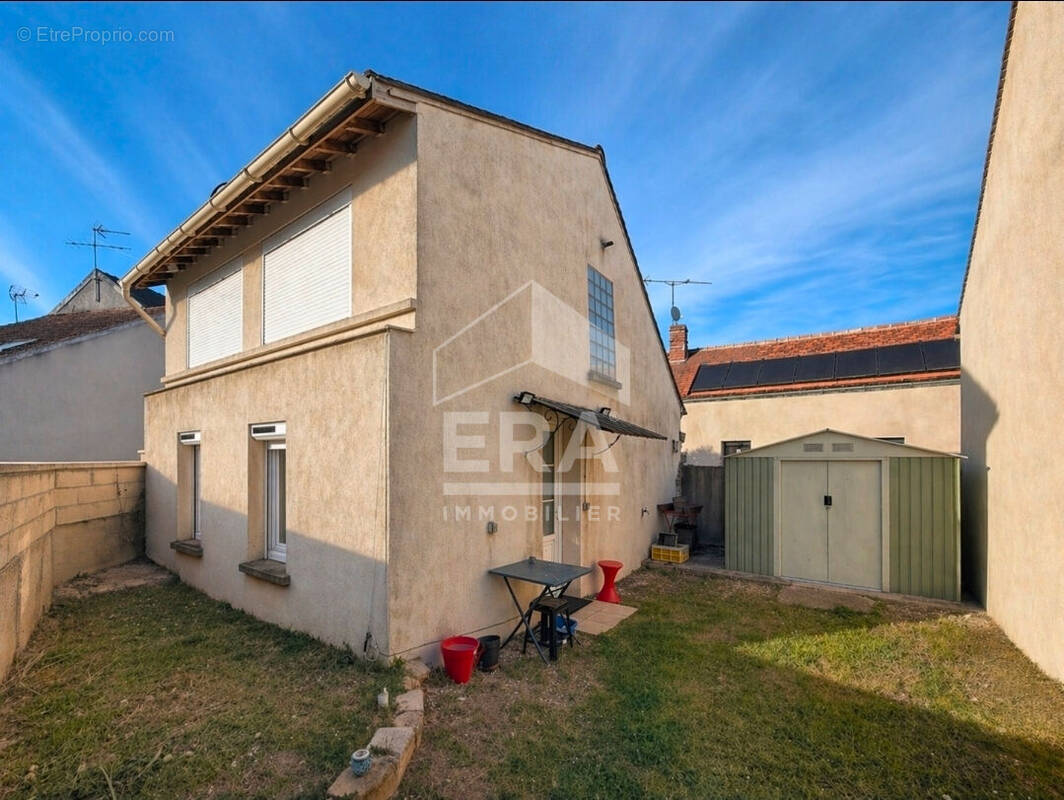 Maison à LA BROSSE-MONTCEAUX