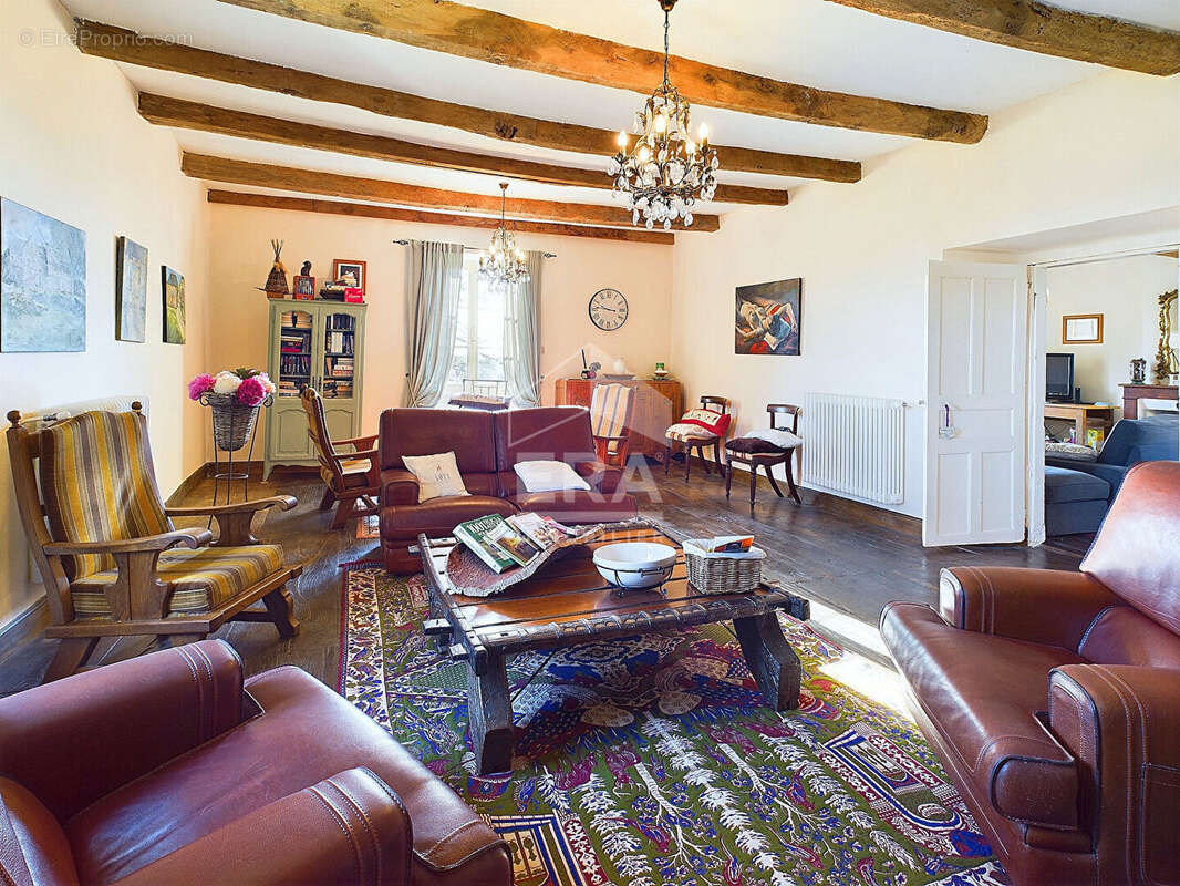 Autre à LA SALVETAT-PEYRALES