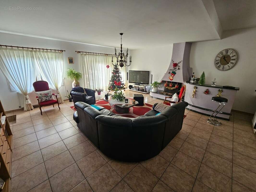 Maison à CHAMPIGNY-SUR-MARNE