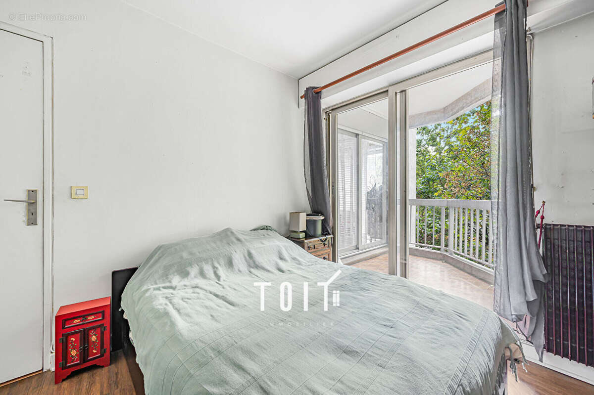 Appartement Paris 14 ème de 4 pièce(s)  3 chambres avec balcons 80 m2 - photo 6