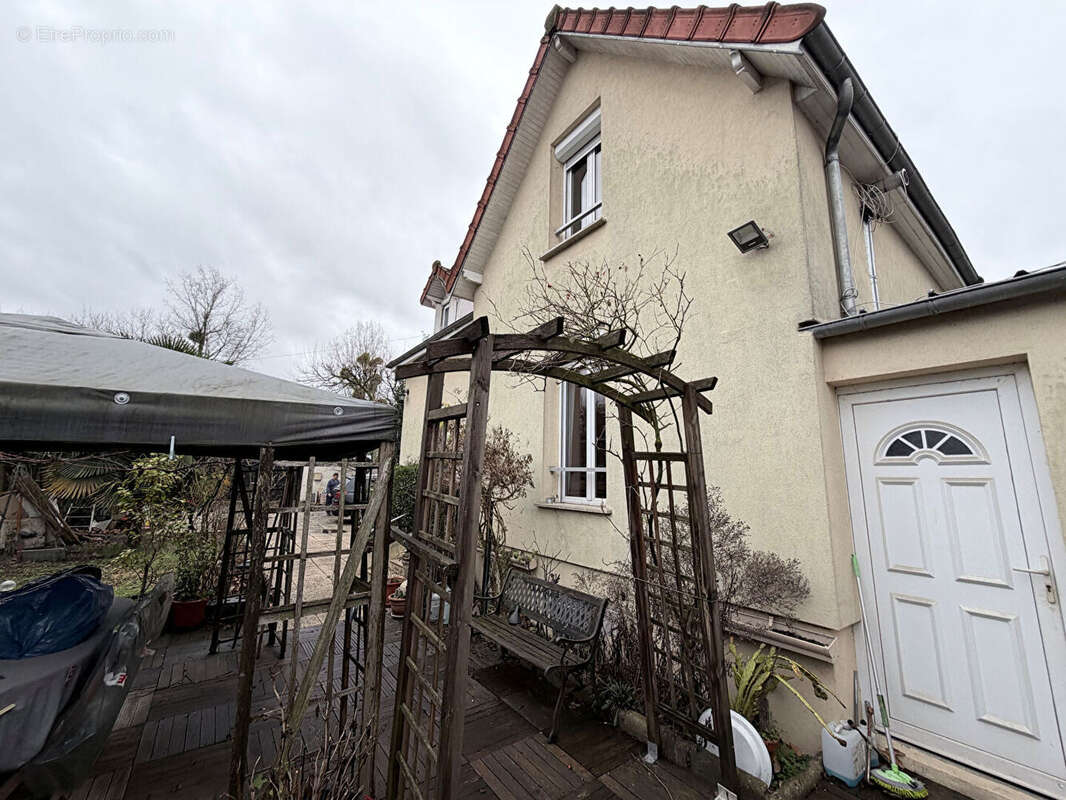 Maison à CHAMPIGNY-SUR-MARNE