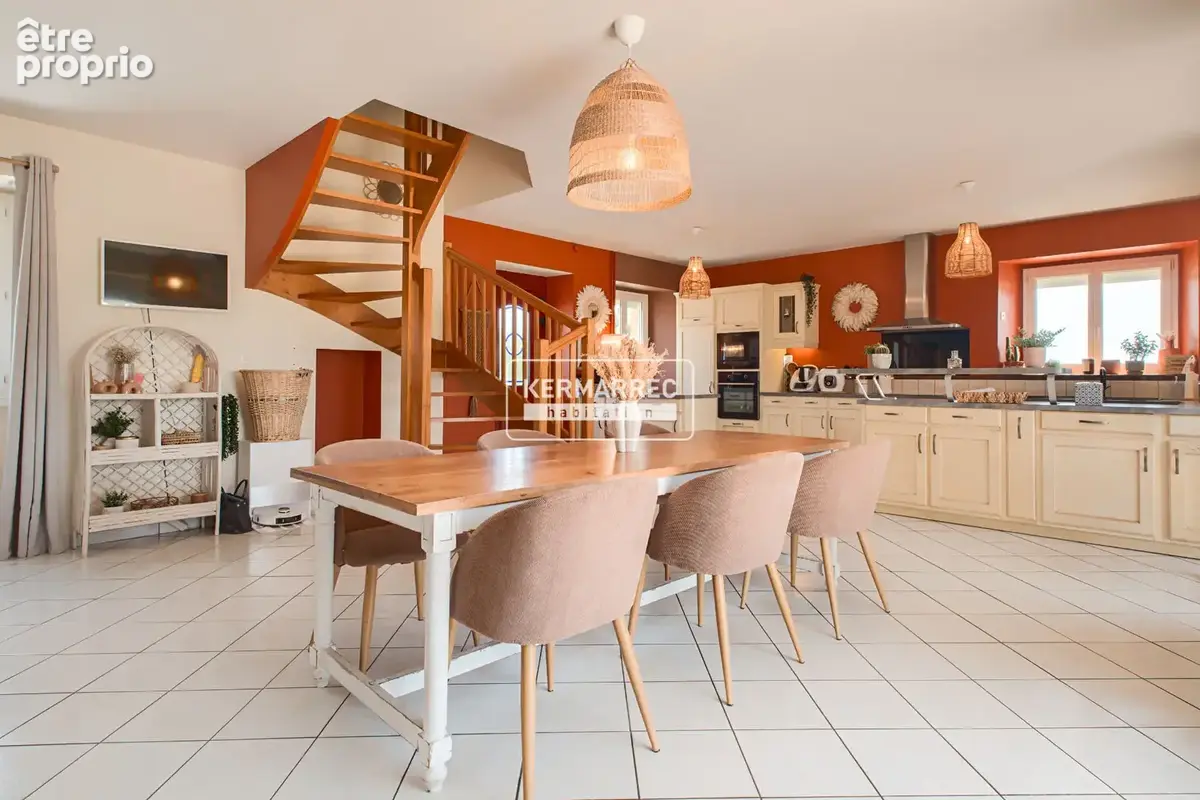 A VENDRE Maison Argentré-Du-Plessis 10 pièce(s) 195 m2 - 324 500  HAI - photo 6