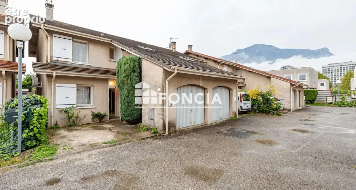 Grenoble – maison t5 96 m² – 4 chambres – jardin sud – garage – pompe à chaleur – dpe c - photo 1