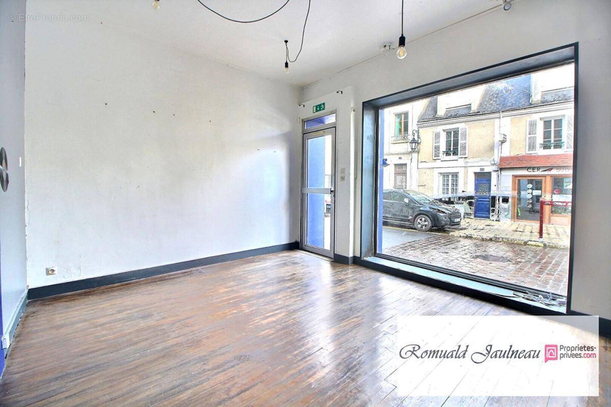 LOCAL  Bonneval  30 m2 - photo 1