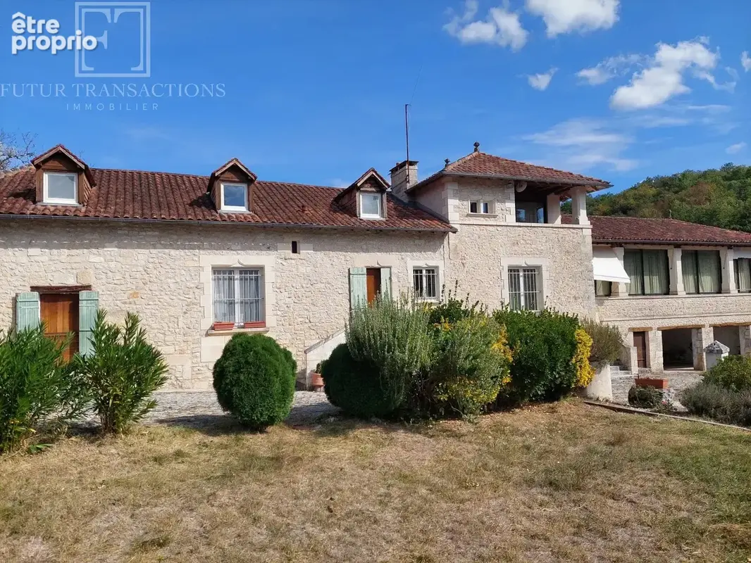 Propriété isolée sur 88 ha et étang - photo 3
