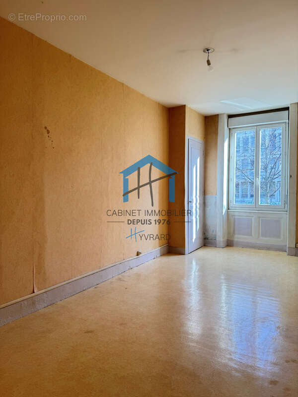 Appartement à SAINT-ETIENNE