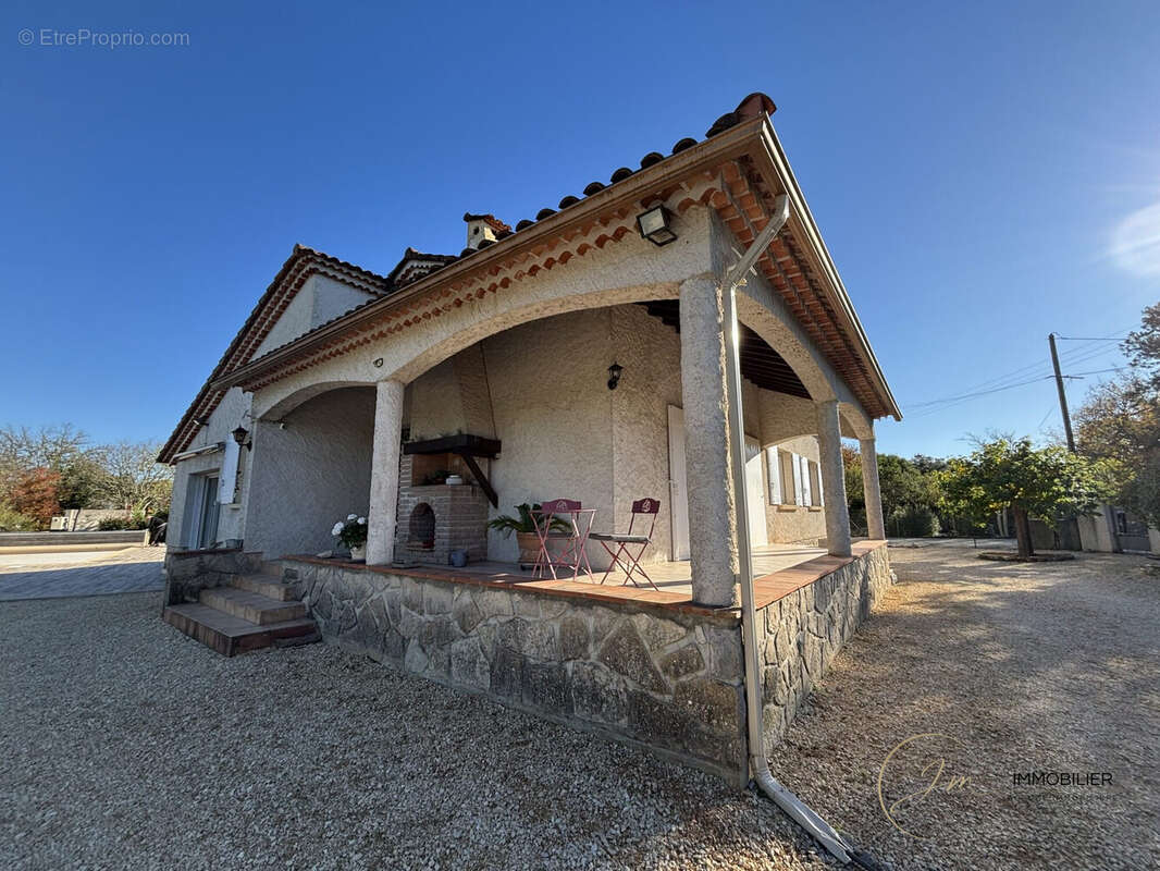 Maison à CONQUEYRAC