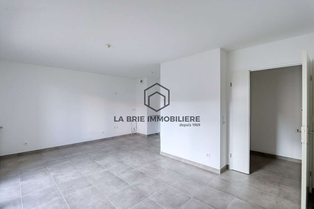 Appartement 61 m² à Pontault-Combault  - photo 8