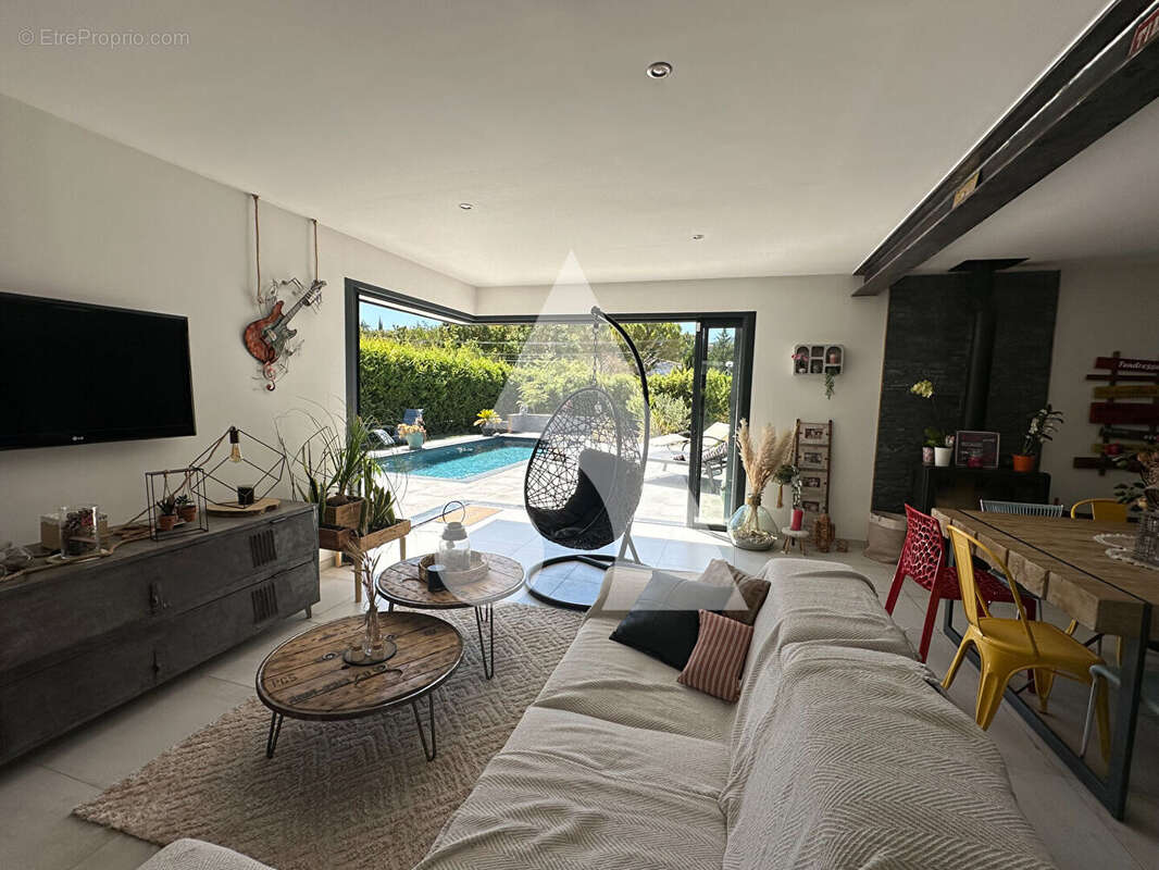 Maison à SAINT-MAXIMIN-LA-SAINTE-BAUME