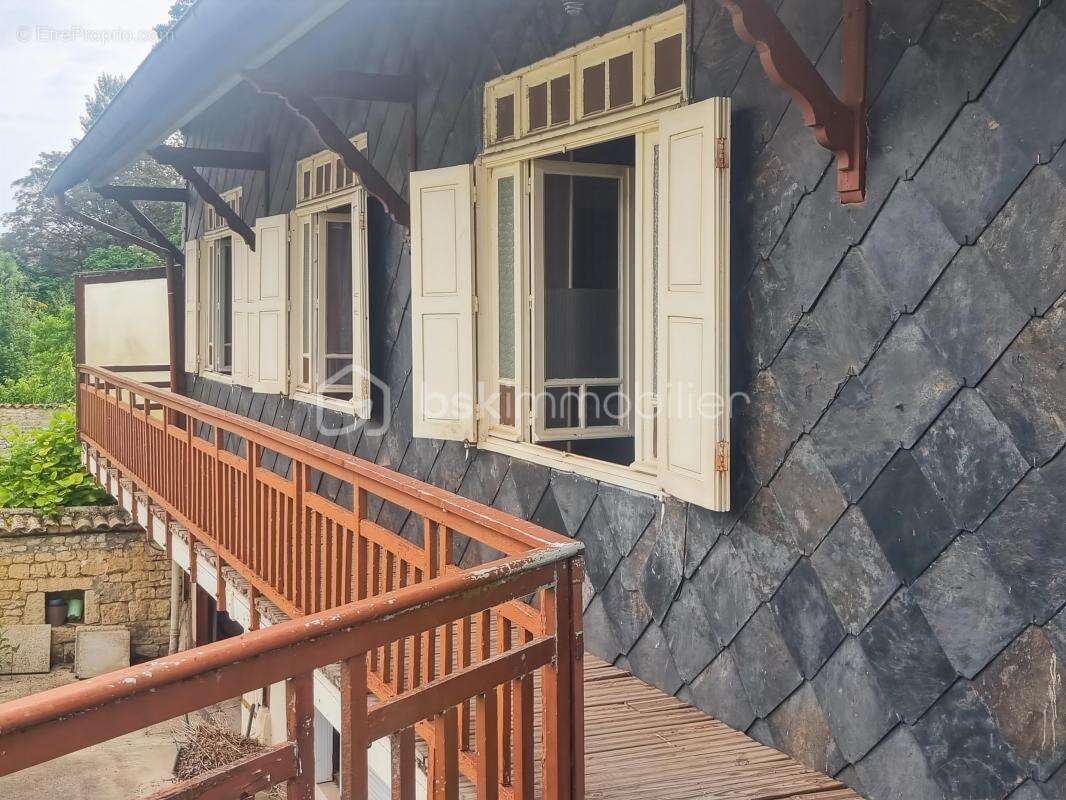 Maison à CHEF-BOUTONNE