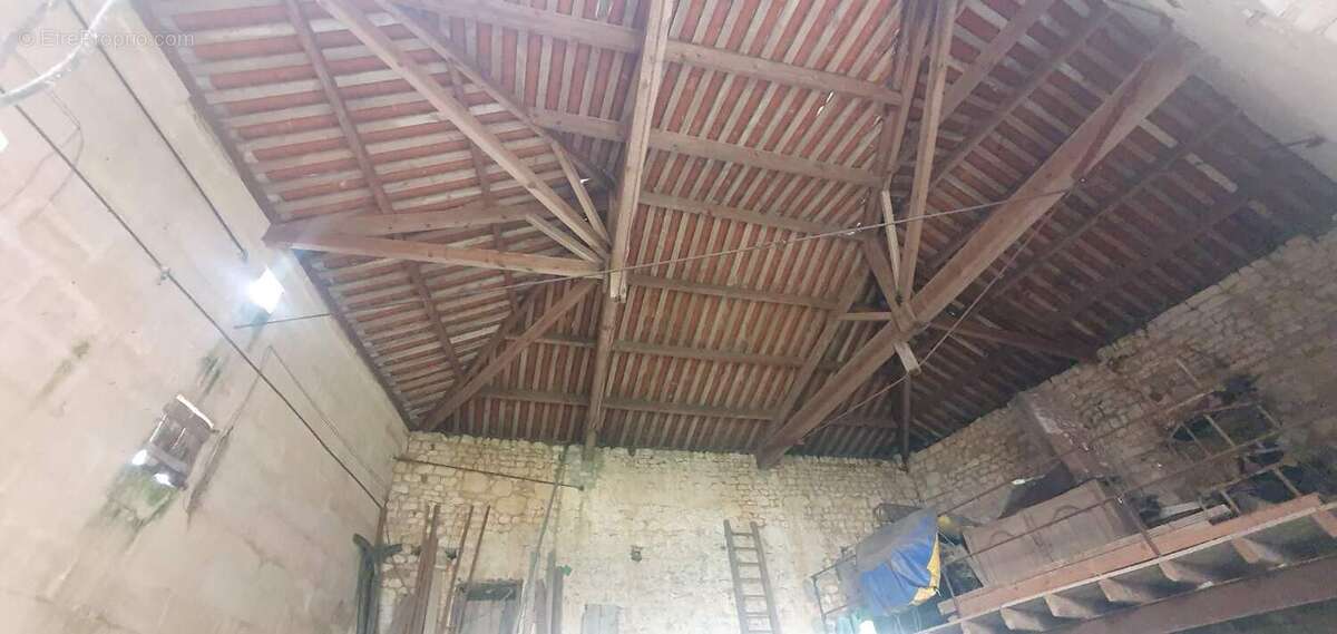 Appartement à CHAMPMILLON