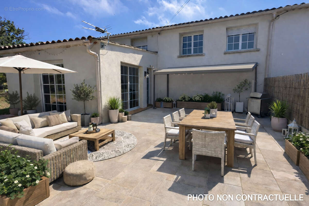 Maison à SIX-FOURS-LES-PLAGES