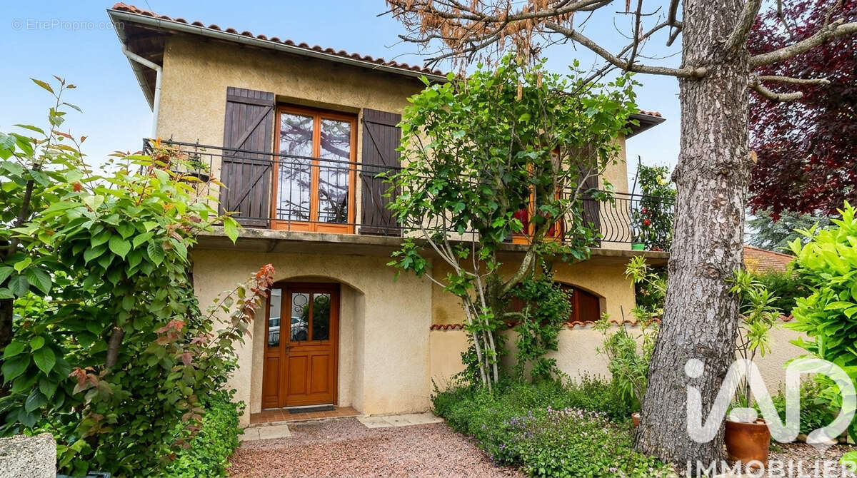 Maison 207 m² à Cournon-D'auvergne  - photo 2