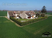 Maison à VILLETHIERRY