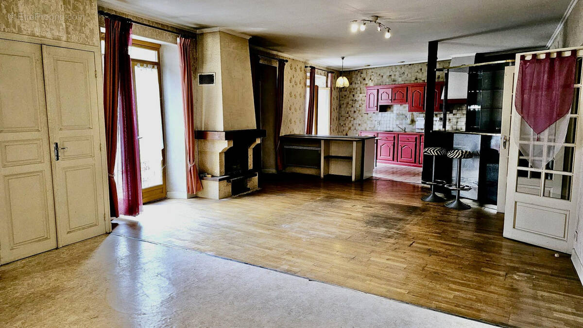 Maison à BEAULIEU-SUR-DORDOGNE