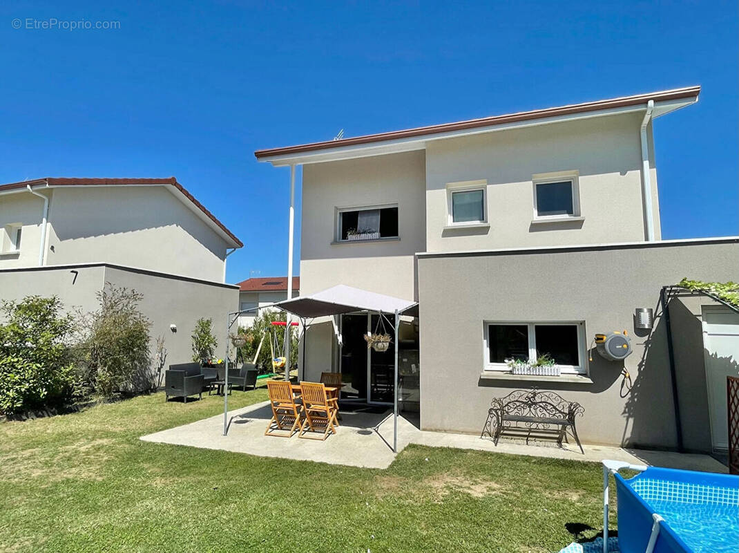 Maison à L'ISLE-D'ABEAU