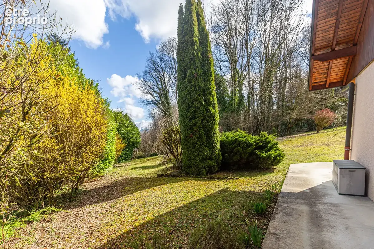 Agence immobiliere laforet - co-exclusivite - "protea" - cuvat - maison individuelle 6 pièces de 172,07 m² au sol - terrain de 1 - photo 6