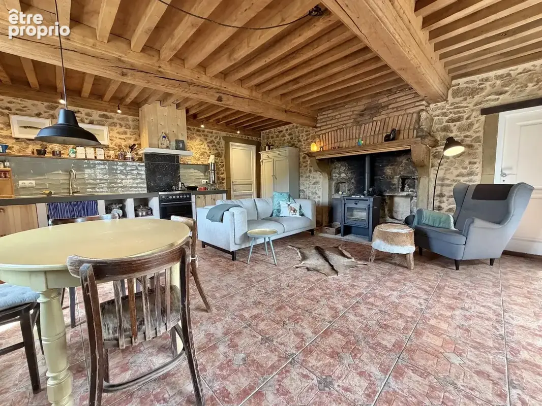 Superbe maison en pierre avec grange près d'Anost - photo 3