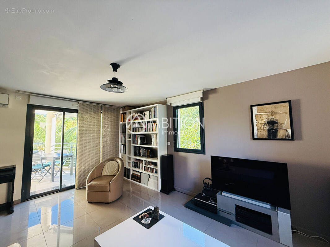 Appartement à SAINT-RAPHAEL