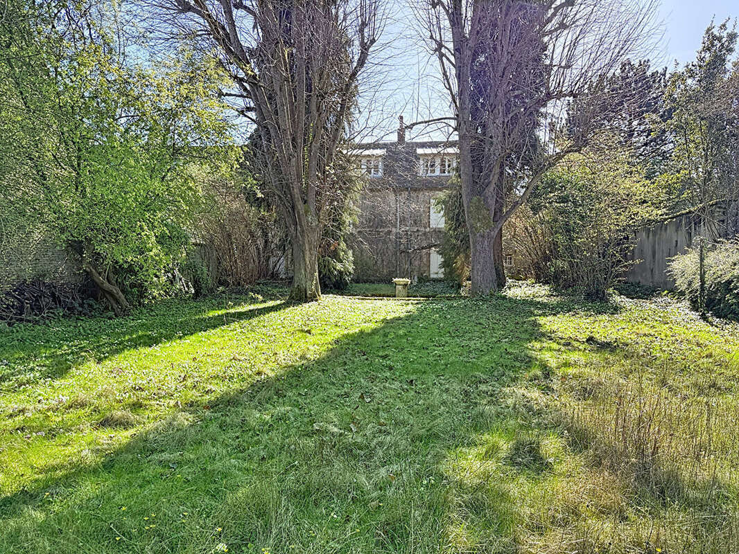 Maison à BIEVILLE-BEUVILLE