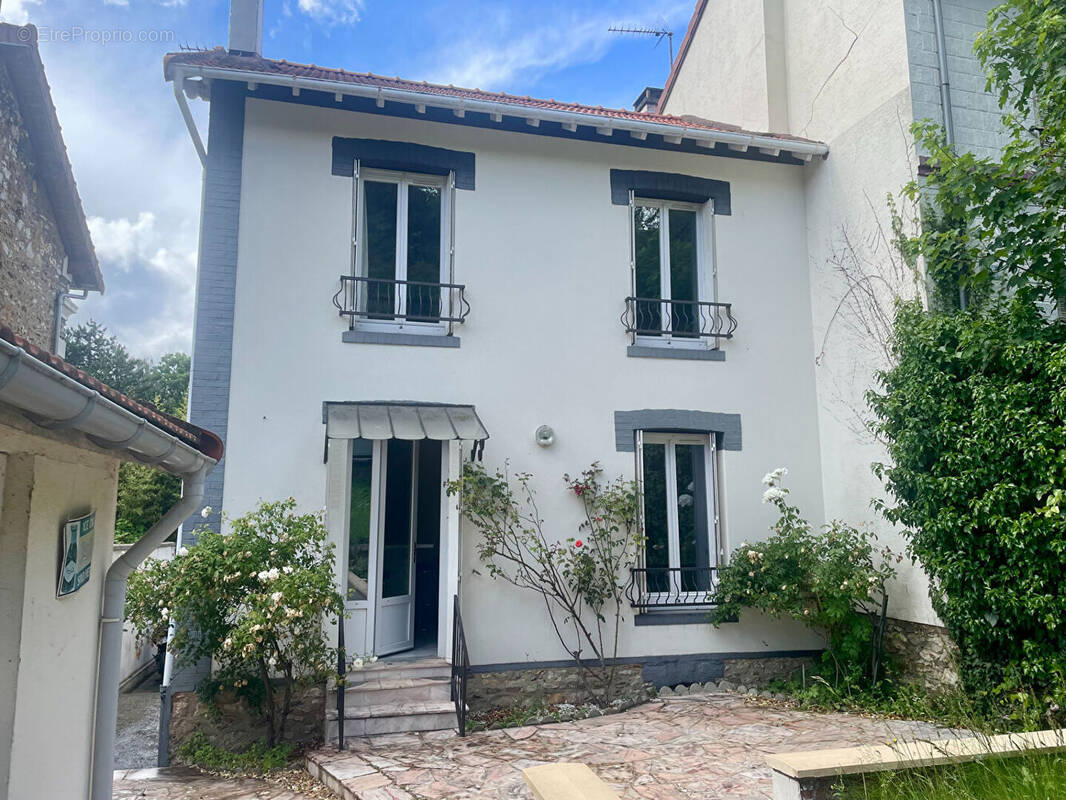 Maison à MONTMORENCY