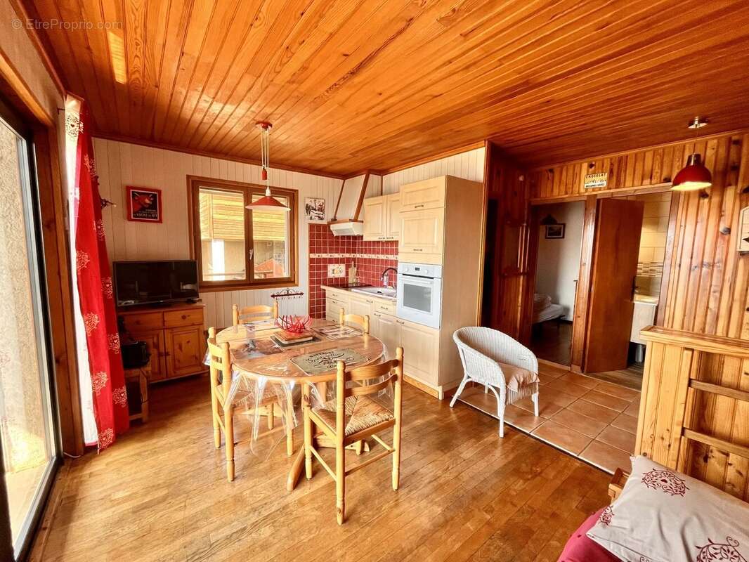 Appartement à LES ANGLES