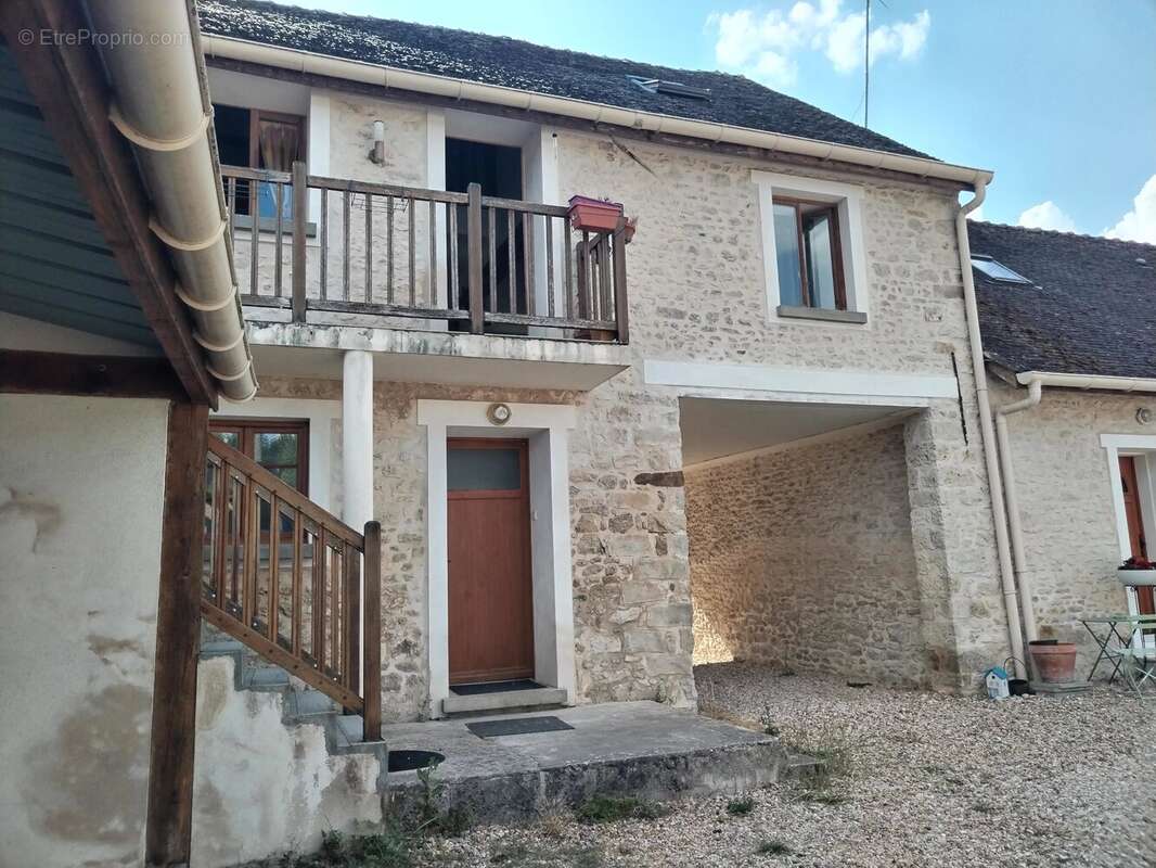 Appartement à EGREVILLE