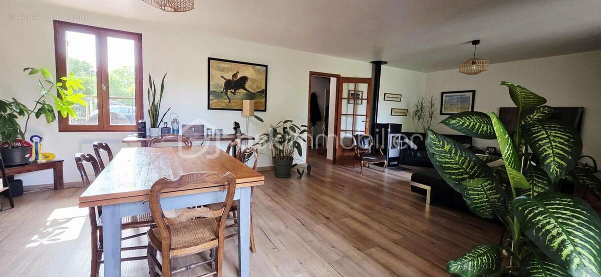 Métropole sud d'Amiens à Saint-Fuscien, maison individuelle de 4 chambres et 1 bureau avec jardin - photo 12