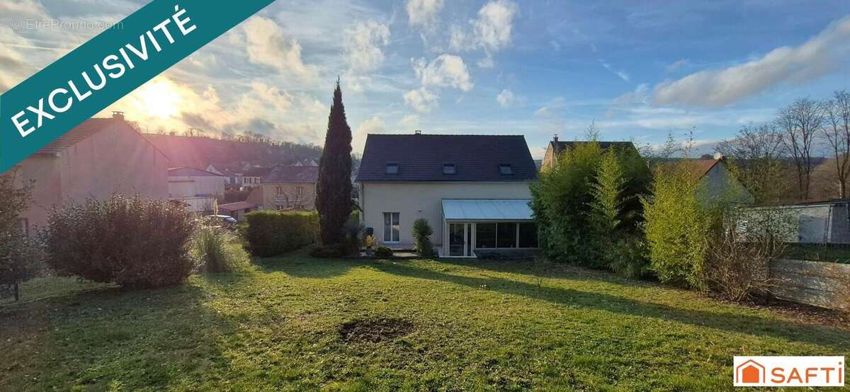 Photo 2 - Maison à REVILLON