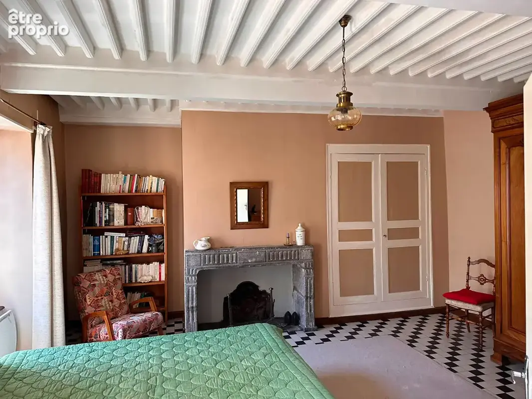 Maison 400 m² à Saint-Flour  - photo 3