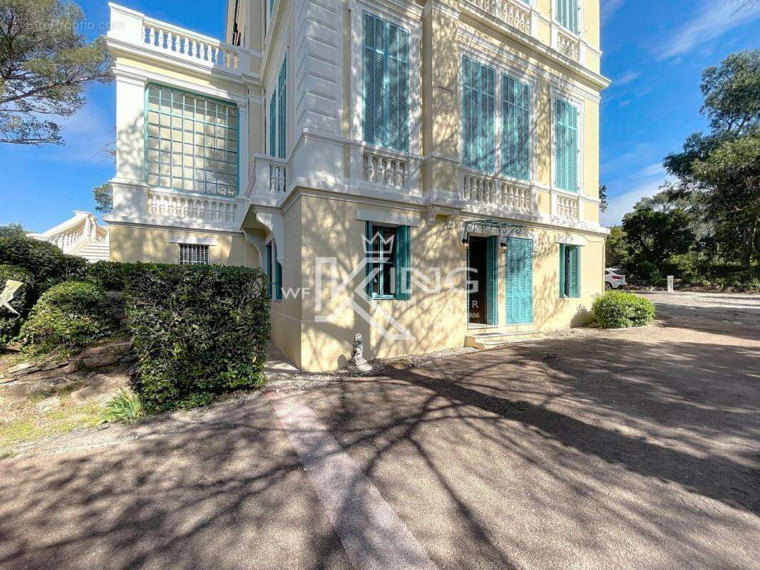 Appartement à SAINT-RAPHAEL