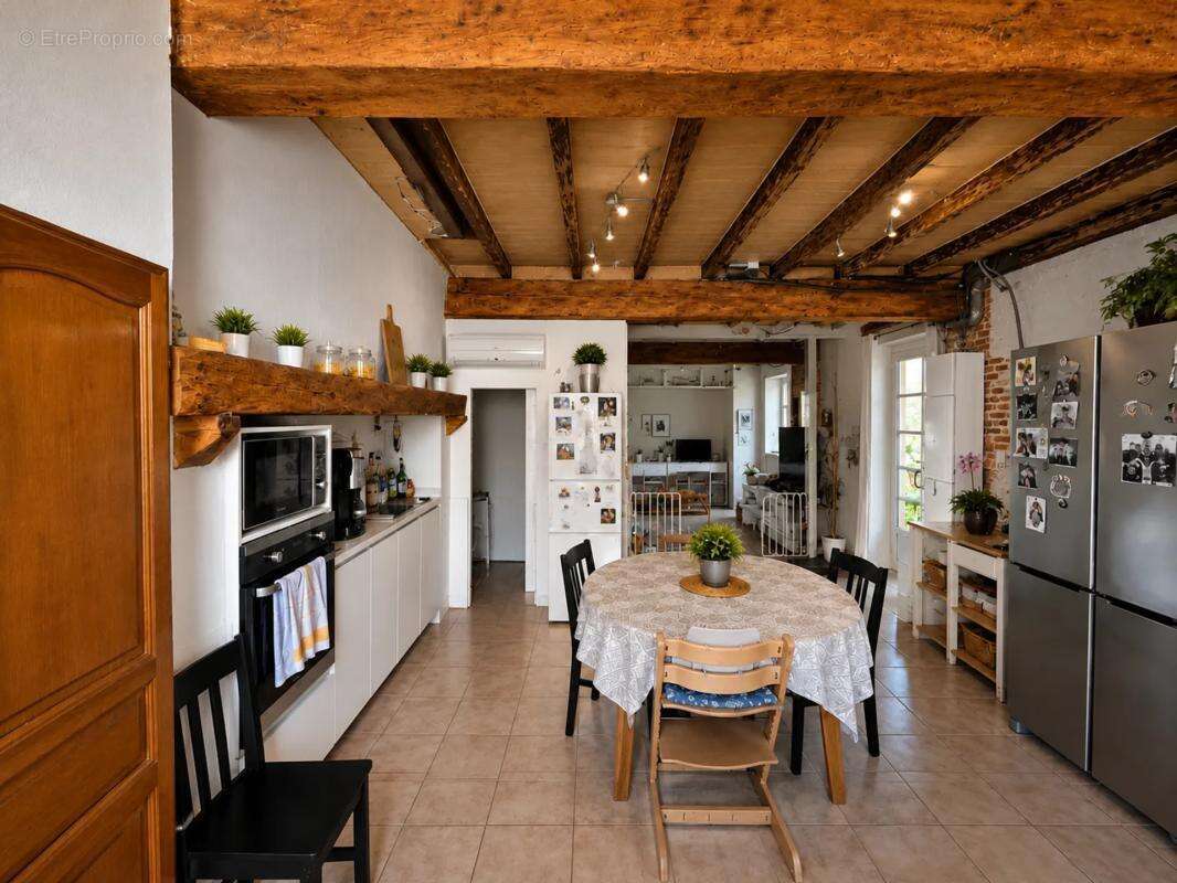 Maison 80 m2 rénovée avec une annexe de 40m2 - photo 4