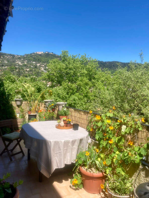 Appartement à PEYMEINADE