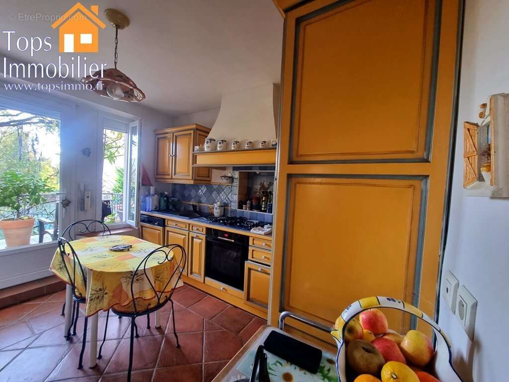 Maison à VILLEFRANCHE-DE-ROUERGUE