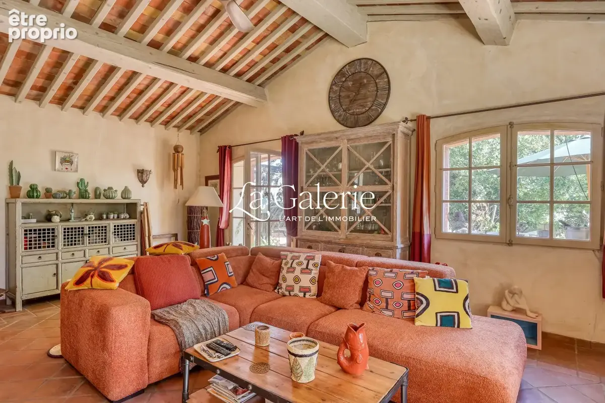 Maison 7 pièces 226 m² à vendre à Hyeres (83400) - photo 8