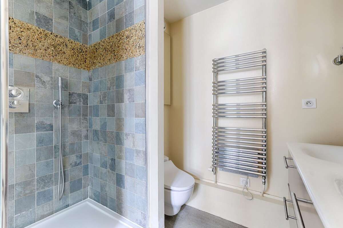 Appartement à PARIS-2E