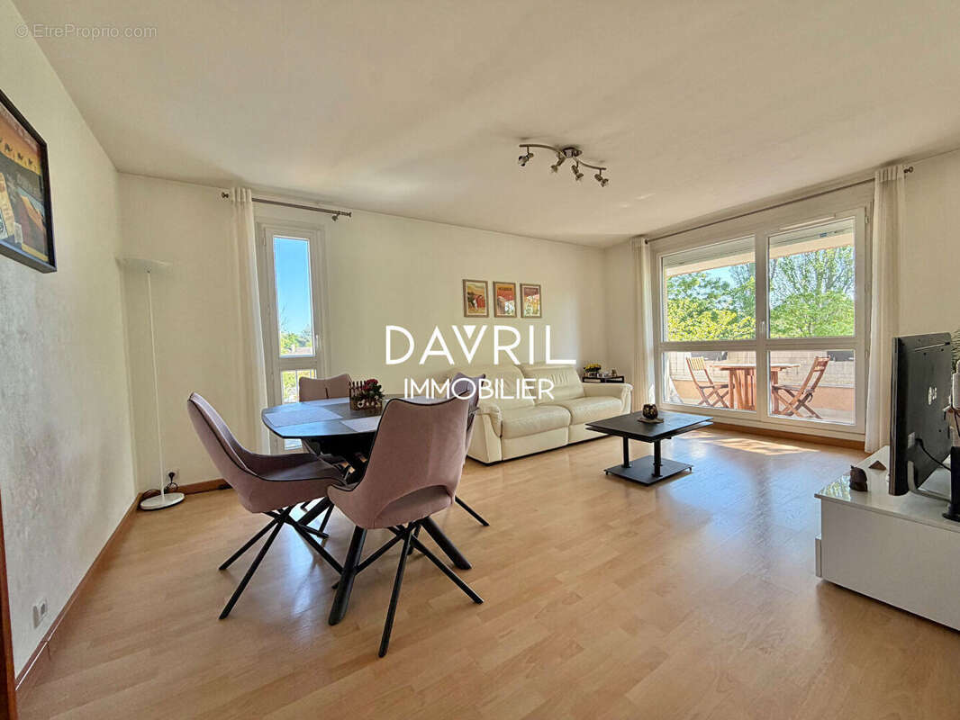 Appartement à ERAGNY
