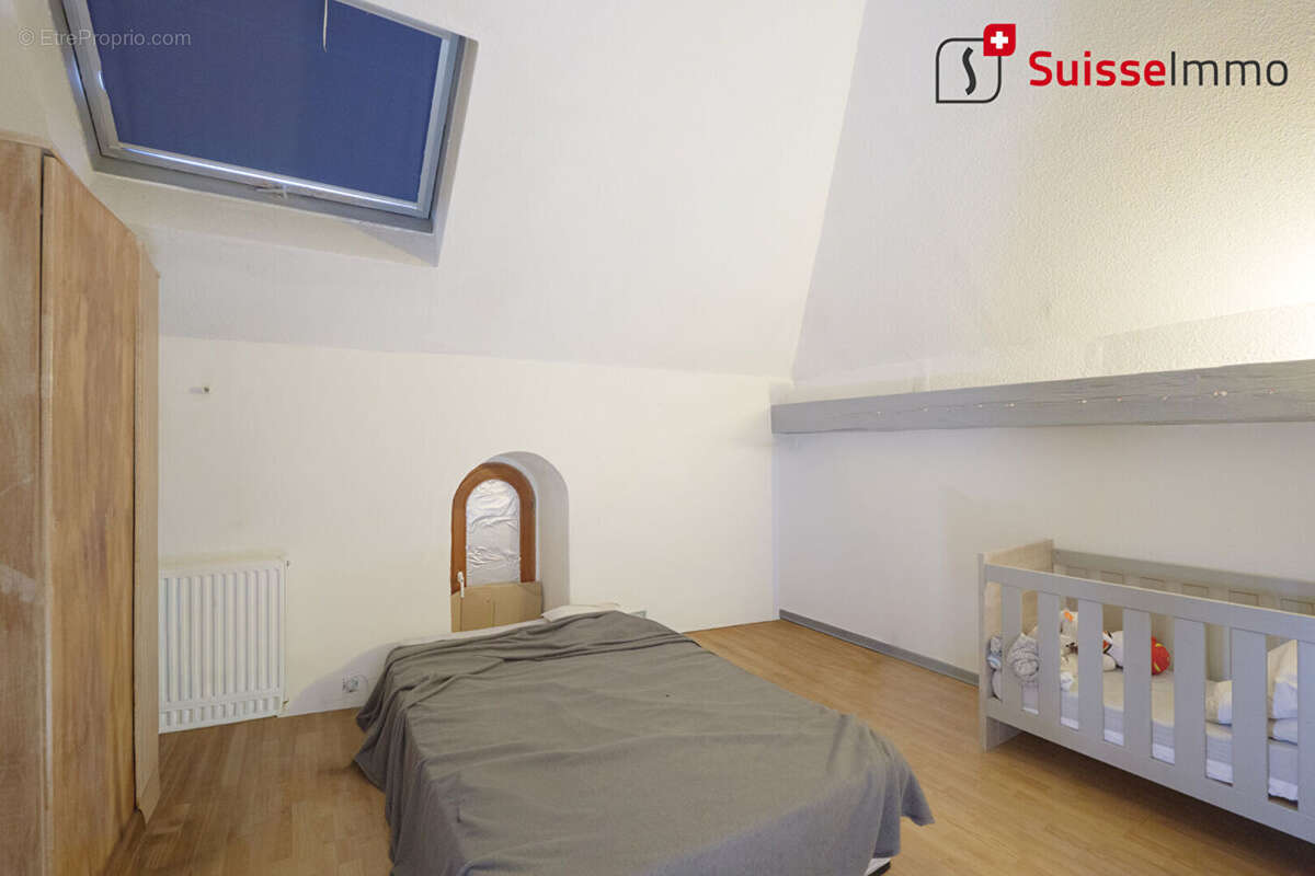 Murs  + appartement T5 (+ possibilité fonds restaurant + Licence 4) - photo 14