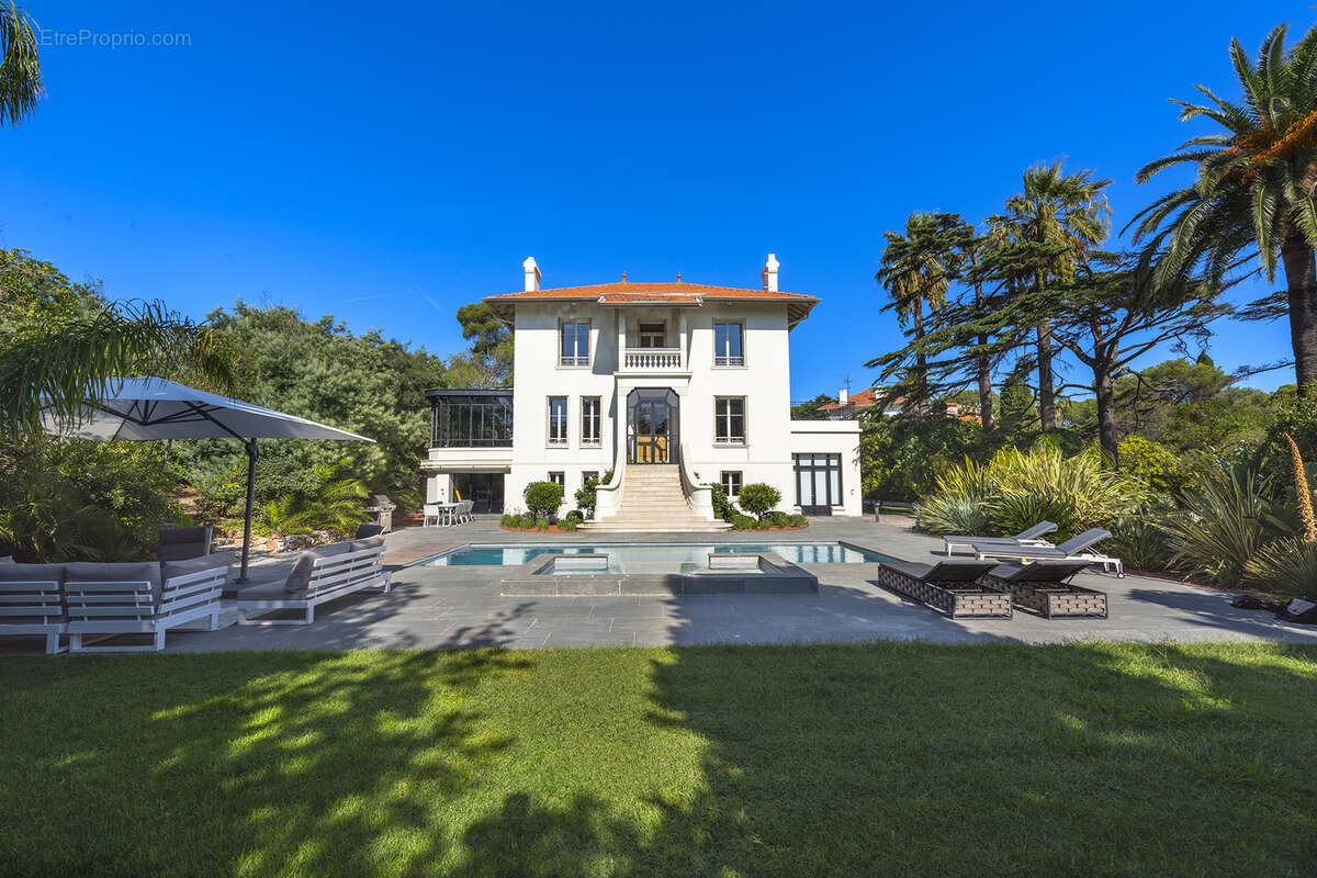 Maison à SAINT-RAPHAEL