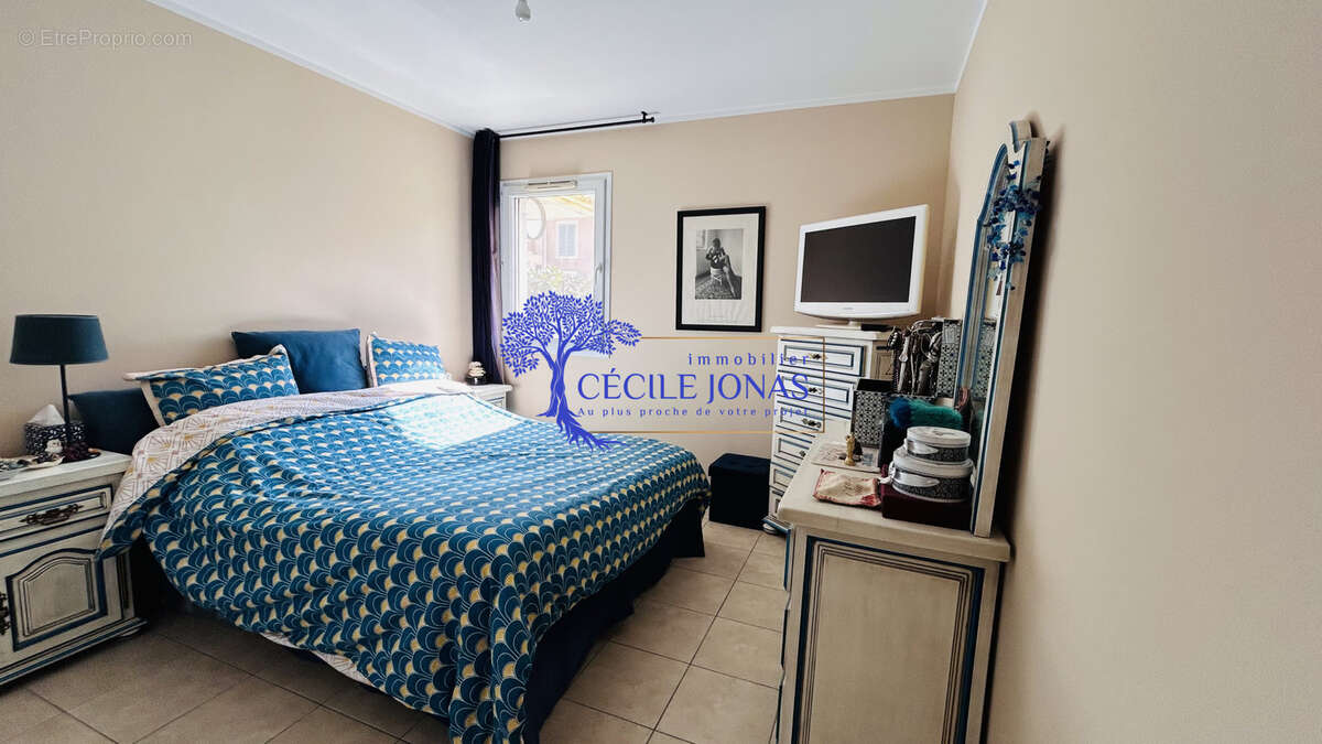 Appartement à CARQUEIRANNE