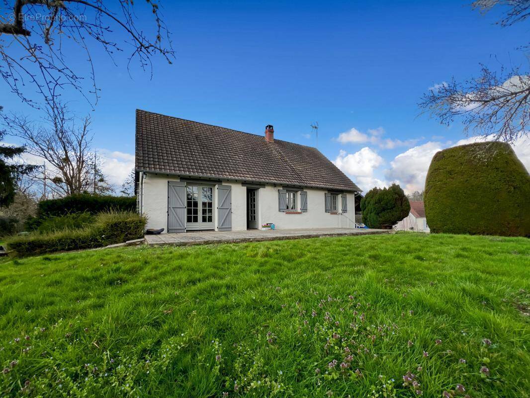 Maison à LA FERTE-SAINT-CYR