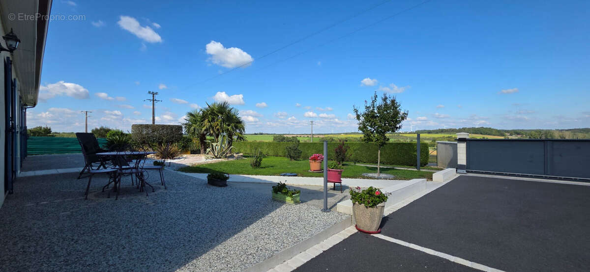 Maison à TAIZE-AIZIE