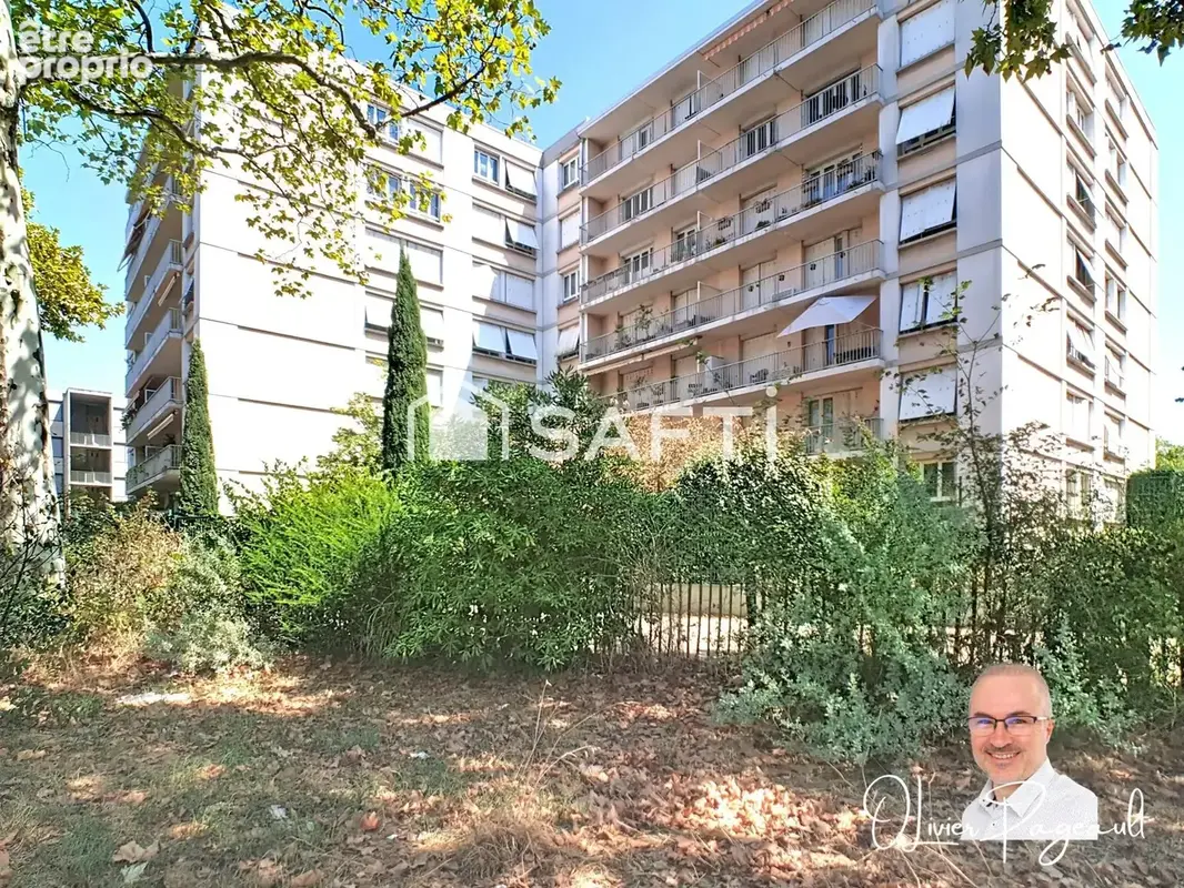 Photo 1 - Appartement à LYON-8E