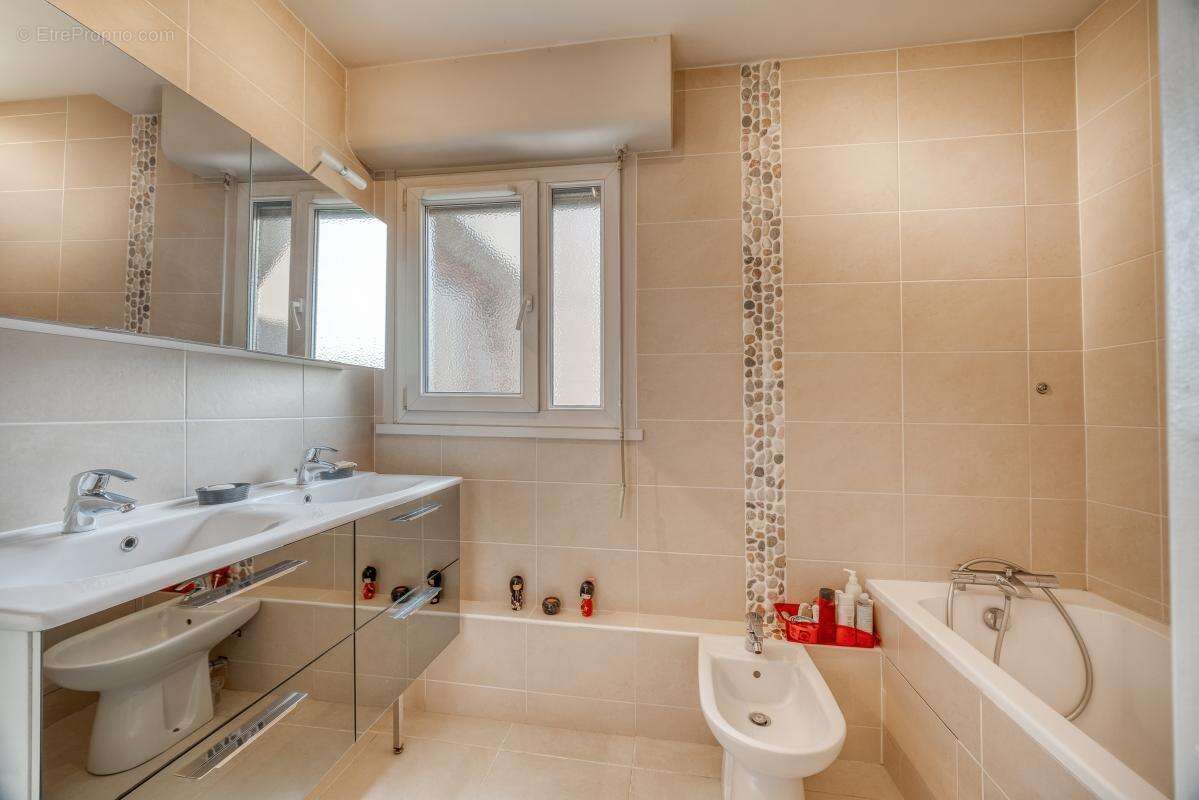 Appartement à CARRIERES-SUR-SEINE